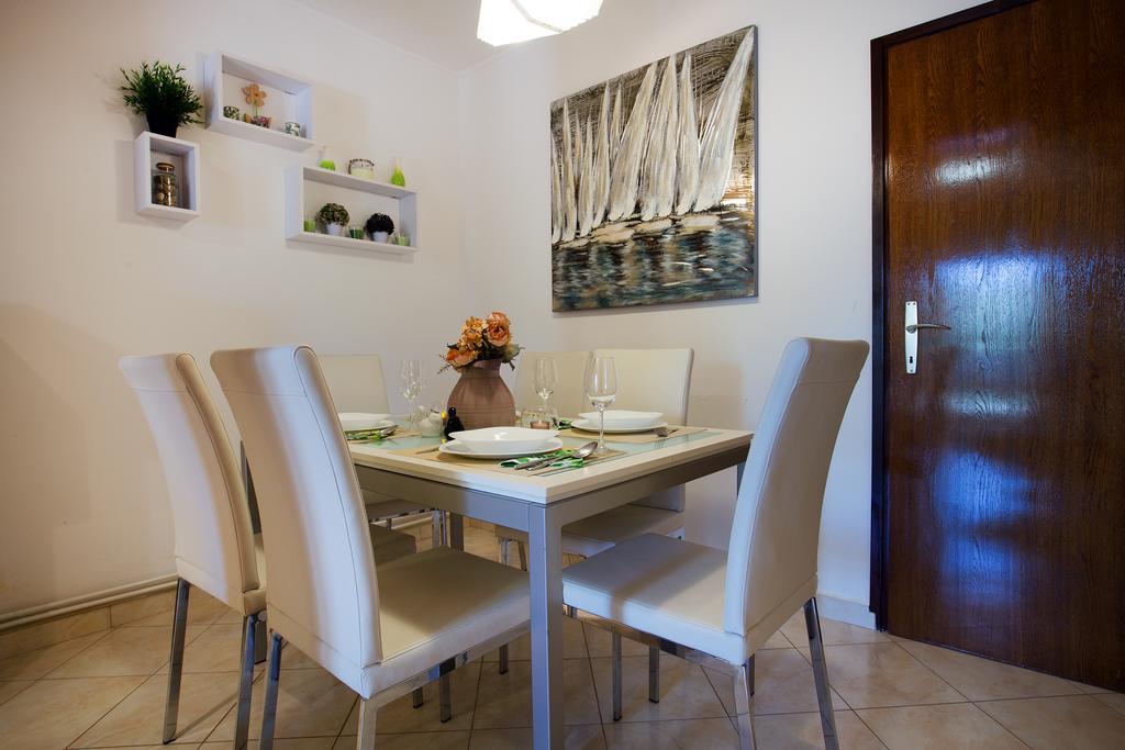 Holiday Villa Anna Primorski Dolac Exterior foto