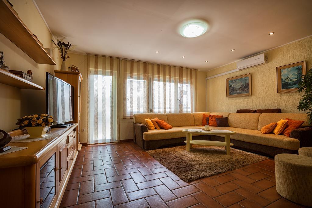 Holiday Villa Anna Primorski Dolac Exterior foto
